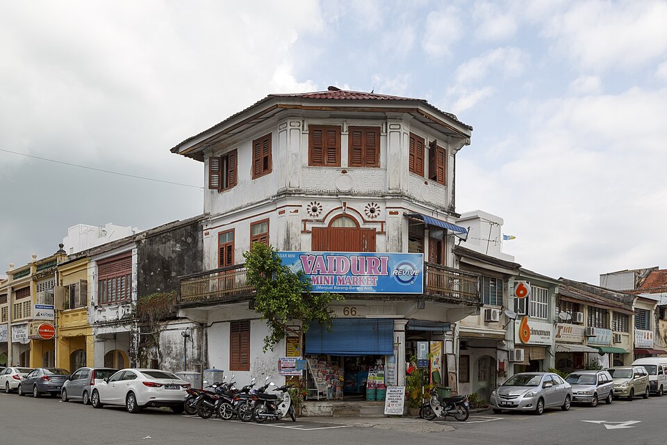 George Town (Penang) — international and multi-region stores for local businesses