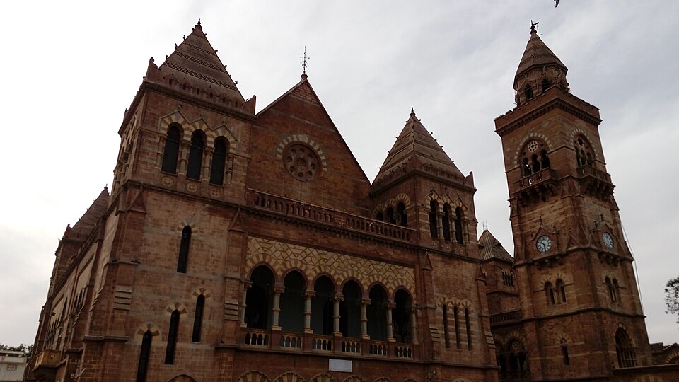 Bhuj — local market for online stores