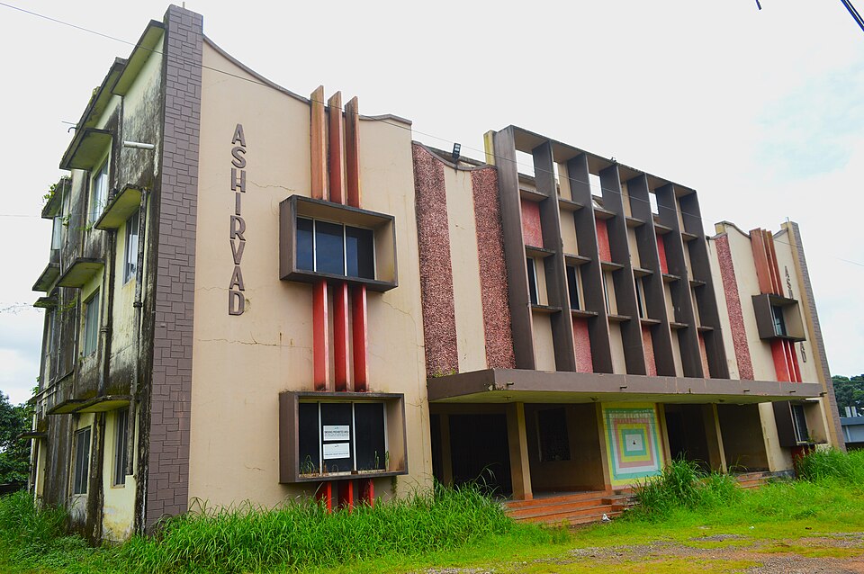 Udupi — manufacturer and distributor portals for local businesses