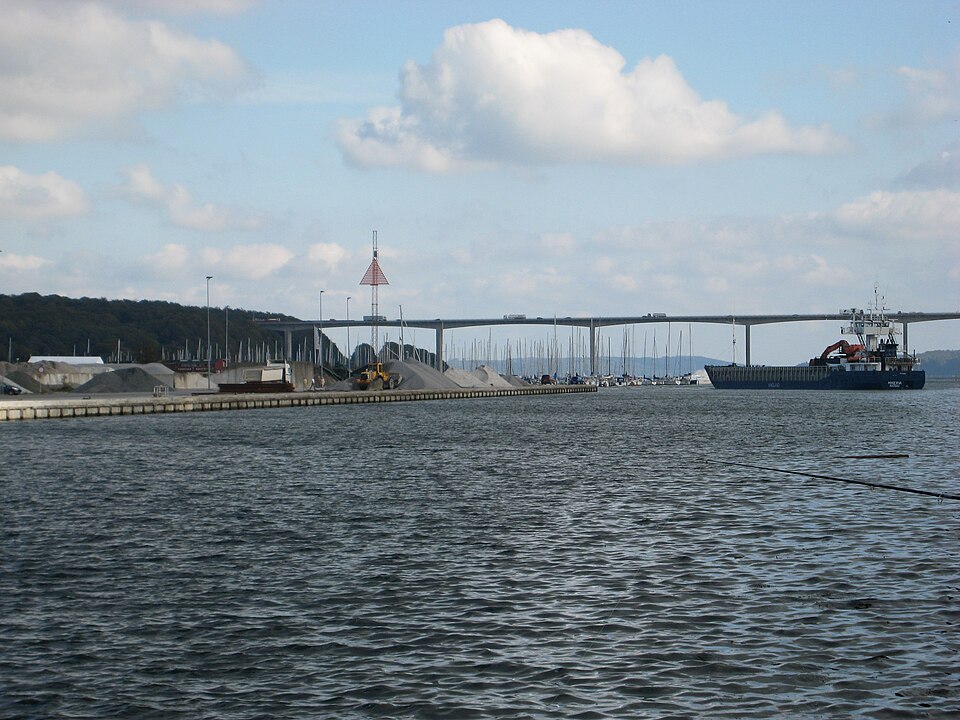 Copenhagen — manufacturer and distributor portals for local businesses