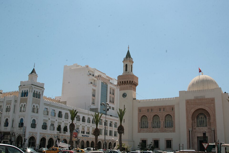 Sfax — manufacturer and distributor portals for local businesses