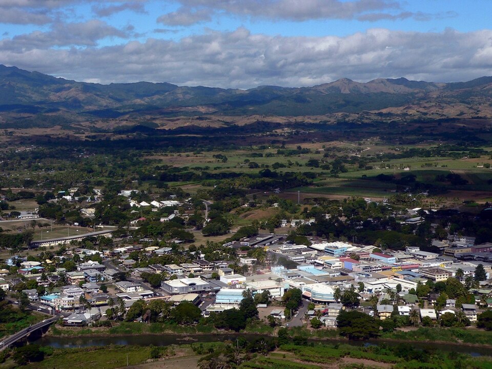 Nadi — local market for online stores