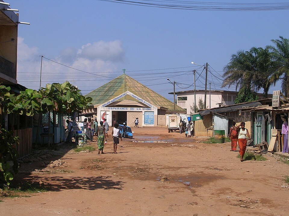 San-Pédro — local market for online stores