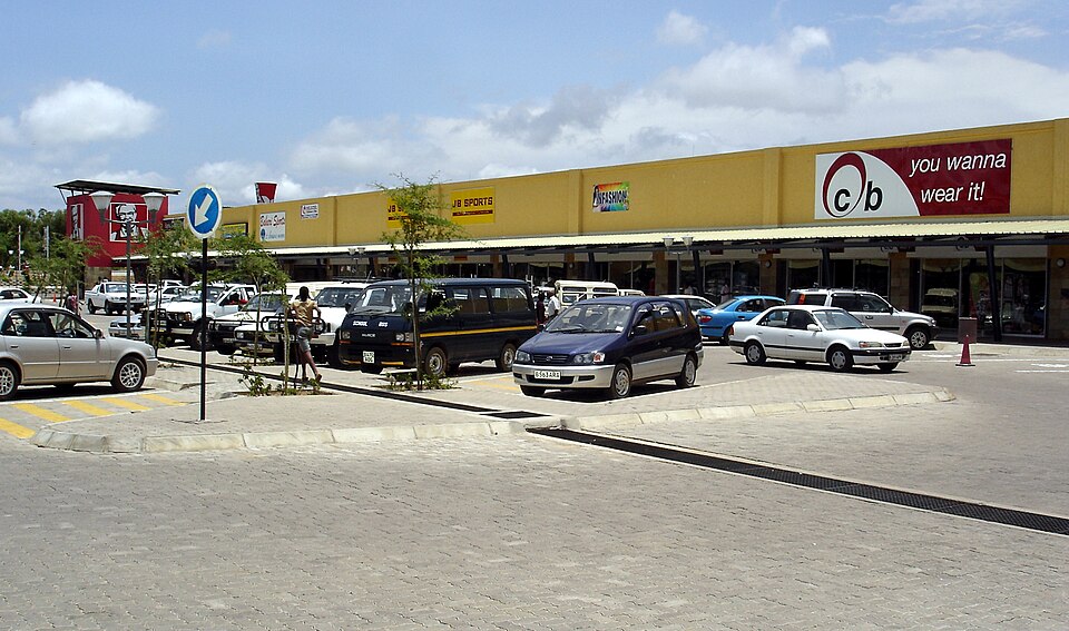 Molepolole — local market for online stores