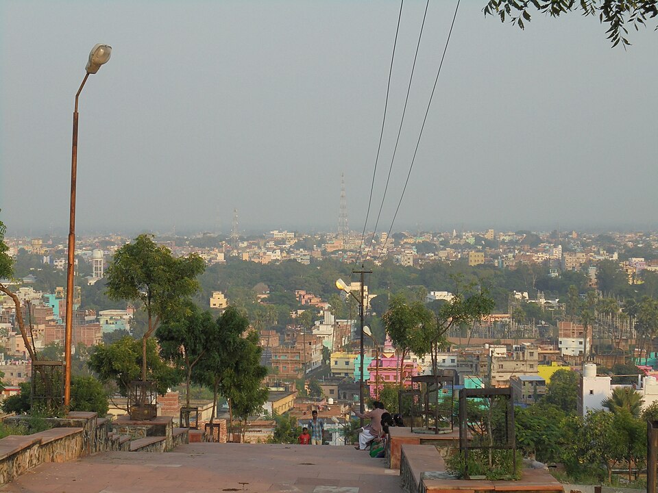 Bihar Sharif — local market for online stores