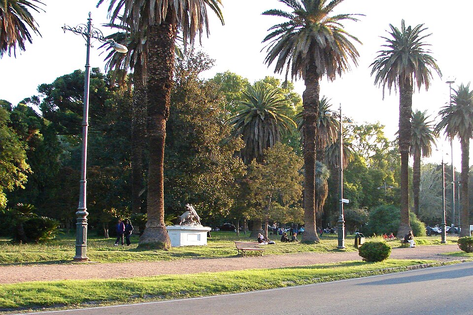 Mendoza — local market for subscription and membership platforms