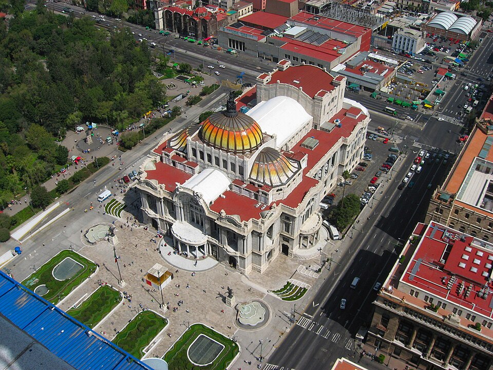 Mexico City — local market for B2B and wholesale portals