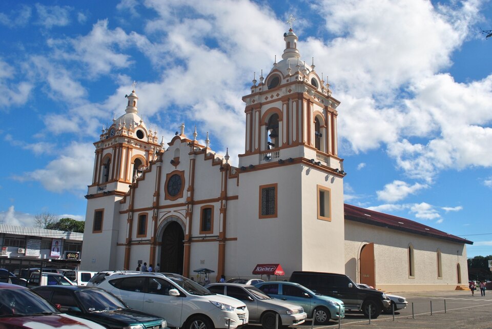 Santiago de Veraguas — local market for online stores