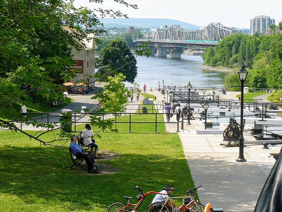 Ottawa — subscription and membership platforms for local businesses