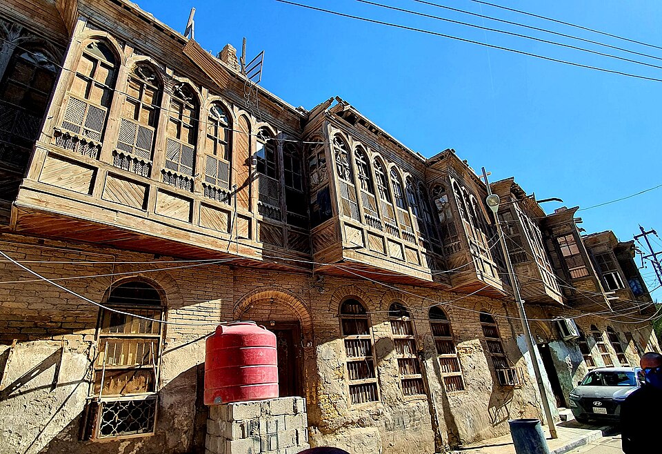 Basra — local market for mobile commerce apps