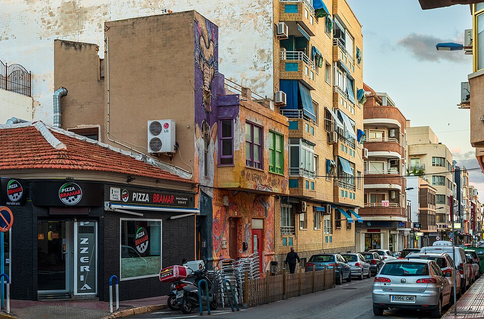 Alicante — local market for subscription and membership platforms
