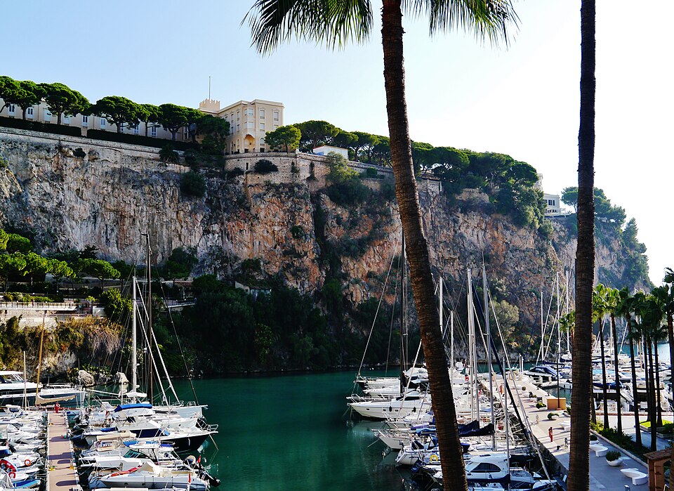 Fontvieille — online stores for local businesses