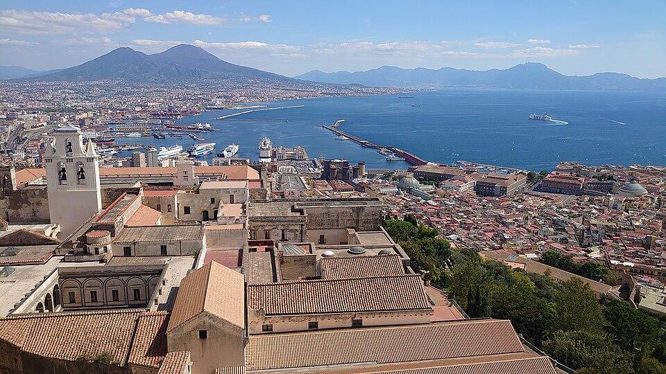 Naples — local market for online stores