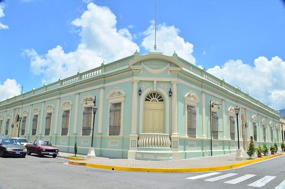 Santa Tecla — local market for manufacturer and distributor portals