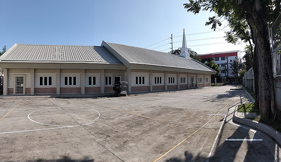 Taguig — local market for custom e-commerce platforms