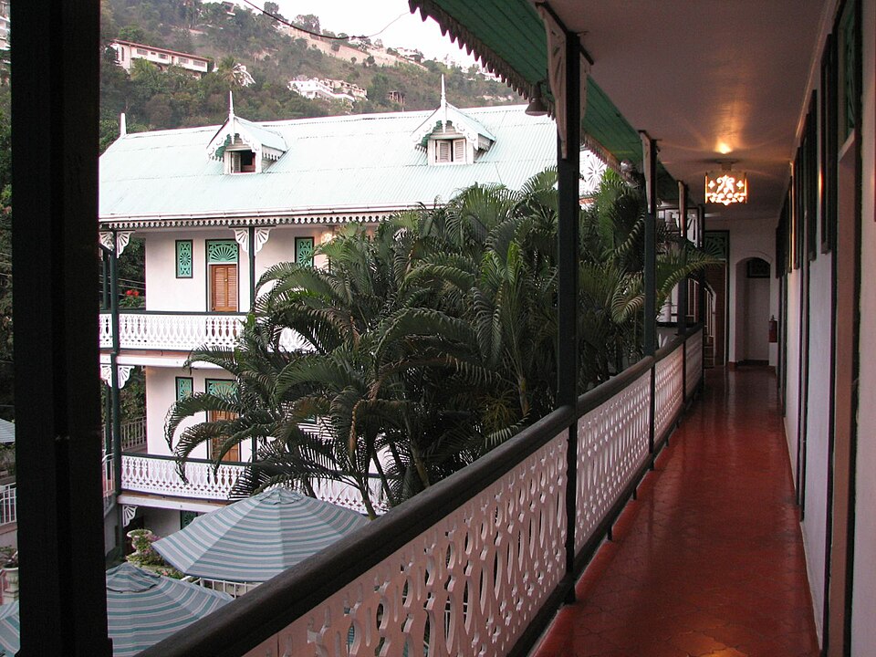 Pétion-Ville — local market for B2B and wholesale portals