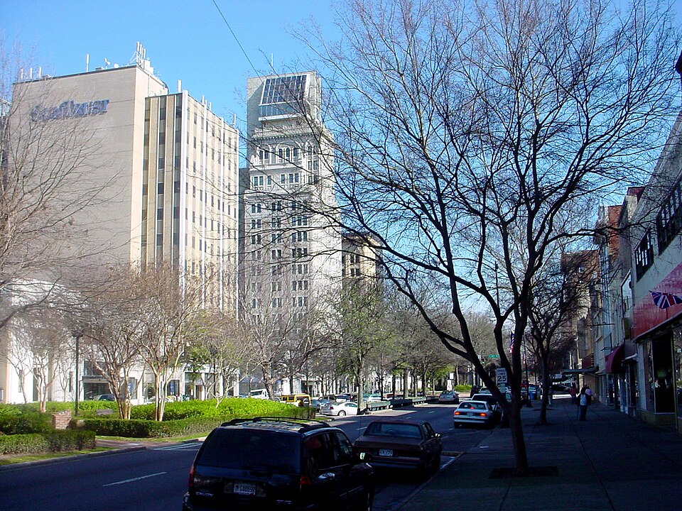 Augusta — local market for manufacturer and distributor portals
