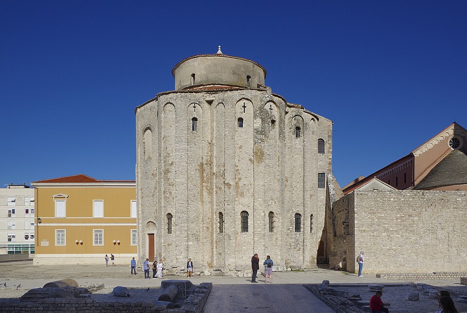 Zadar — manufacturer and distributor portals for local businesses
