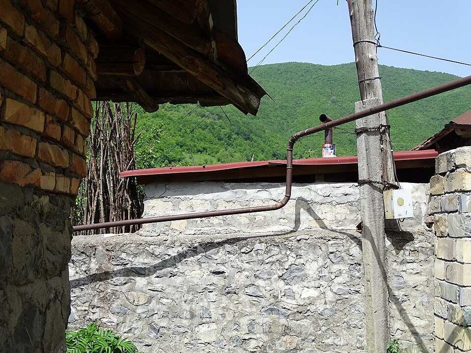 Azerbaijan — manufacturer and distributor portals for local businesses