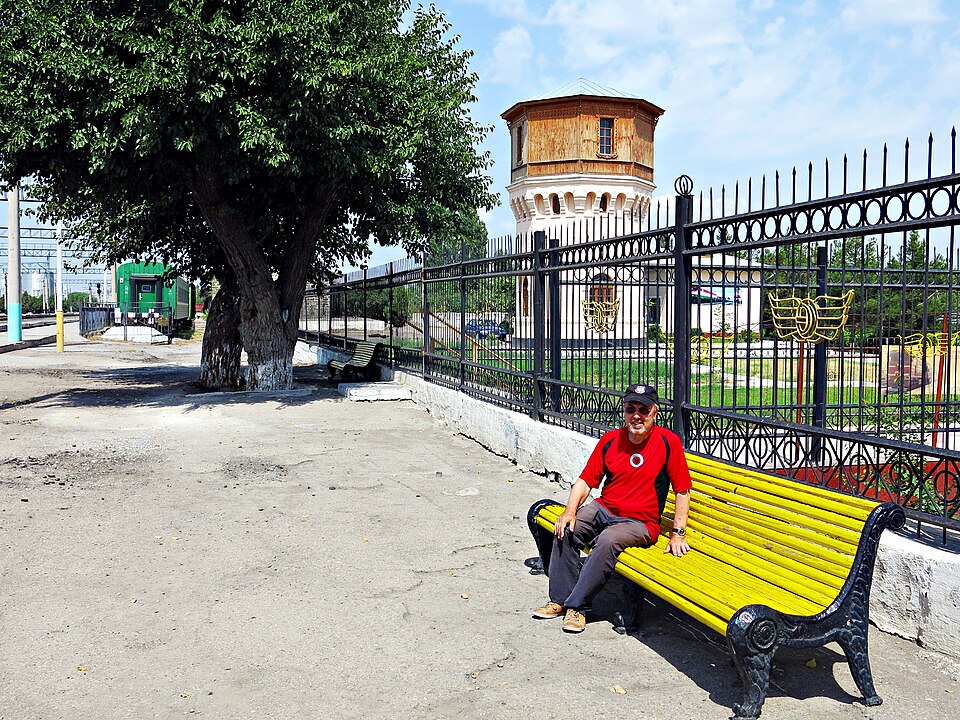Khujand — local market for subscription and membership platforms