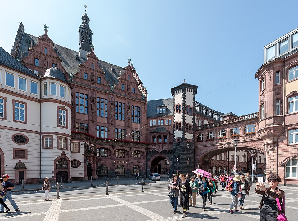 Frankfurt am Main — multi-vendor marketplaces for local businesses