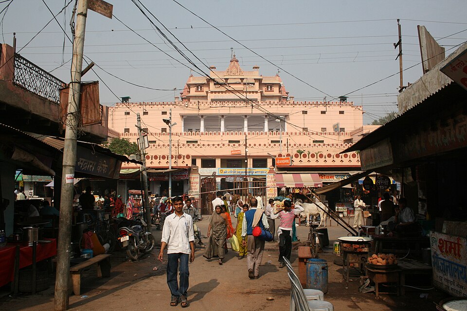 Mathura — local market for subscription and membership platforms
