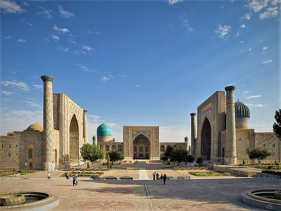Samarkand — local market for online stores