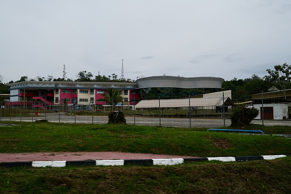 Tutong — international and multi-region stores for local businesses