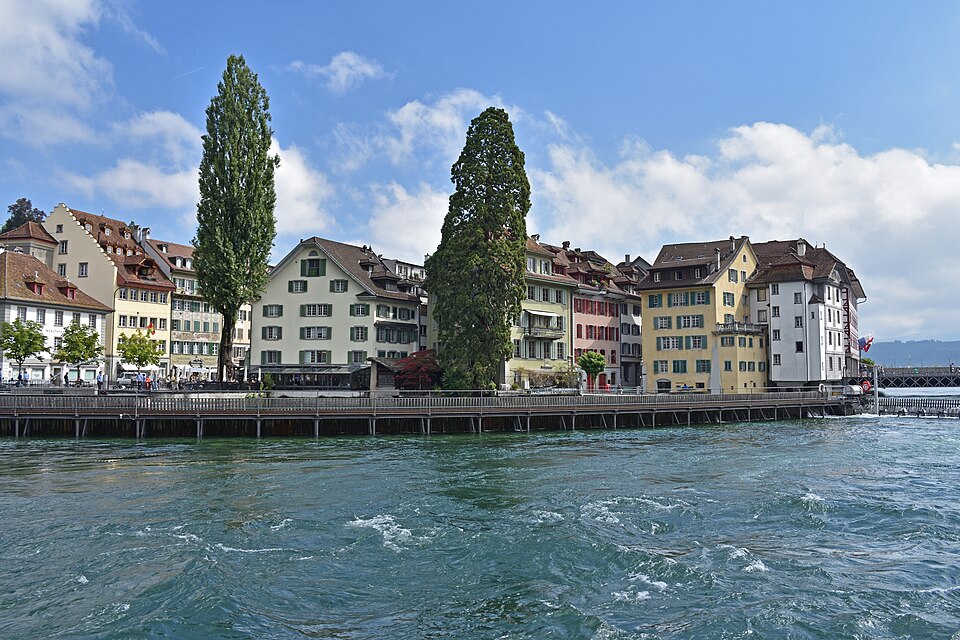 Lucerne — manufacturer and distributor portals for local businesses