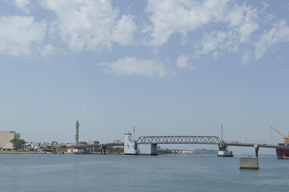 Bizerte — B2B and wholesale portals for local businesses