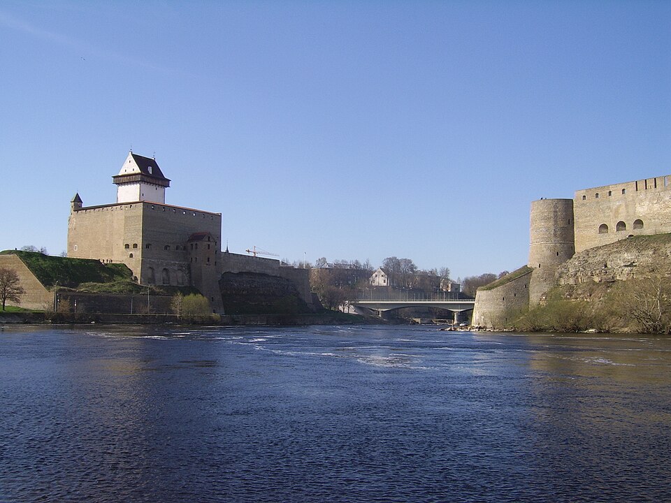 Narva — B2B and wholesale portals for local businesses