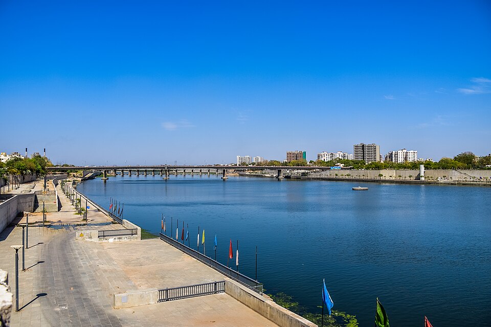 Ahmedabad — local market for online stores
