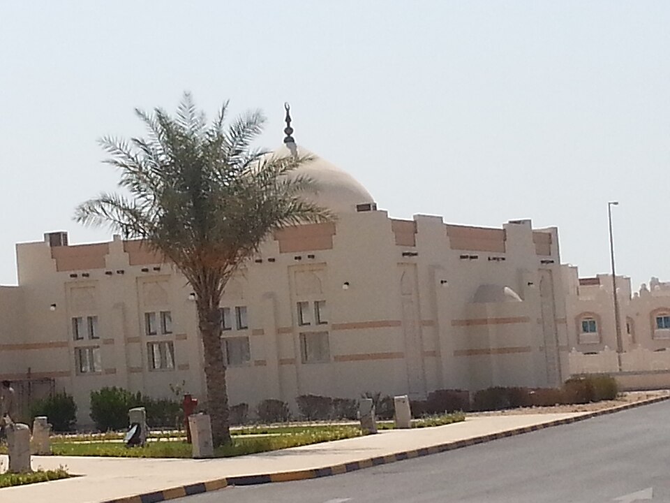 Al Rayyan — manufacturer and distributor portals for local businesses