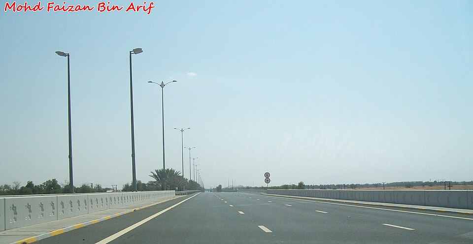 Al Ain — local market for custom e-commerce platforms
