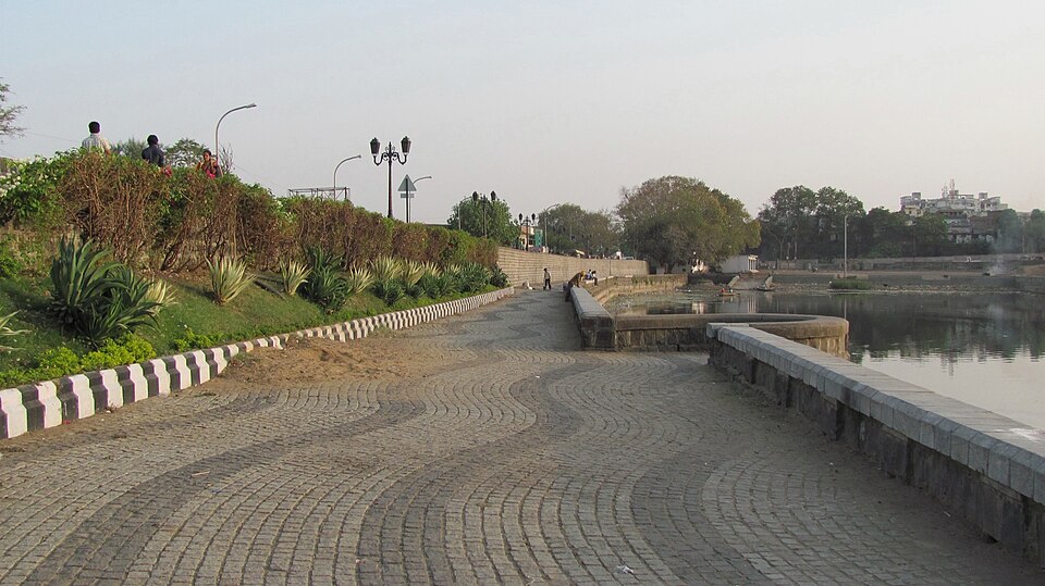 Nagpur — international and multi-region stores for local businesses