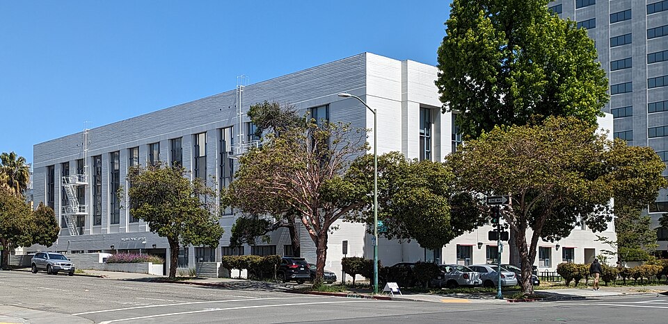 Oakland — subscription and membership platforms for local businesses