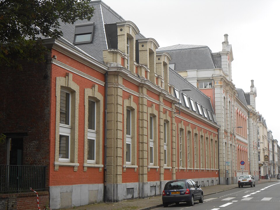 Lille — manufacturer and distributor portals for local businesses