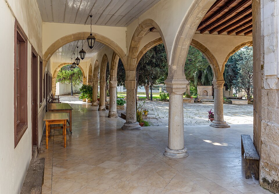 Larnaca — local market for multi-vendor marketplaces