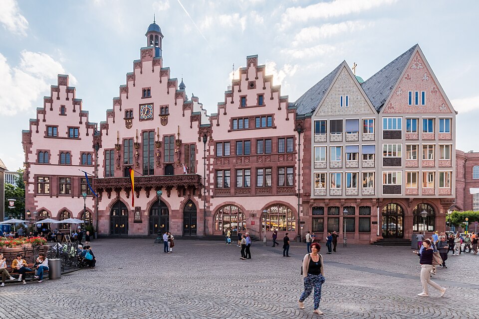 Frankfurt am Main — manufacturer and distributor portals for local businesses