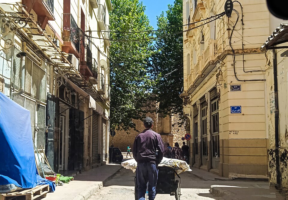 Tlemcen — local market for service booking platforms