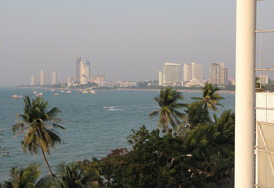 Pattaya — local market for mobile commerce apps
