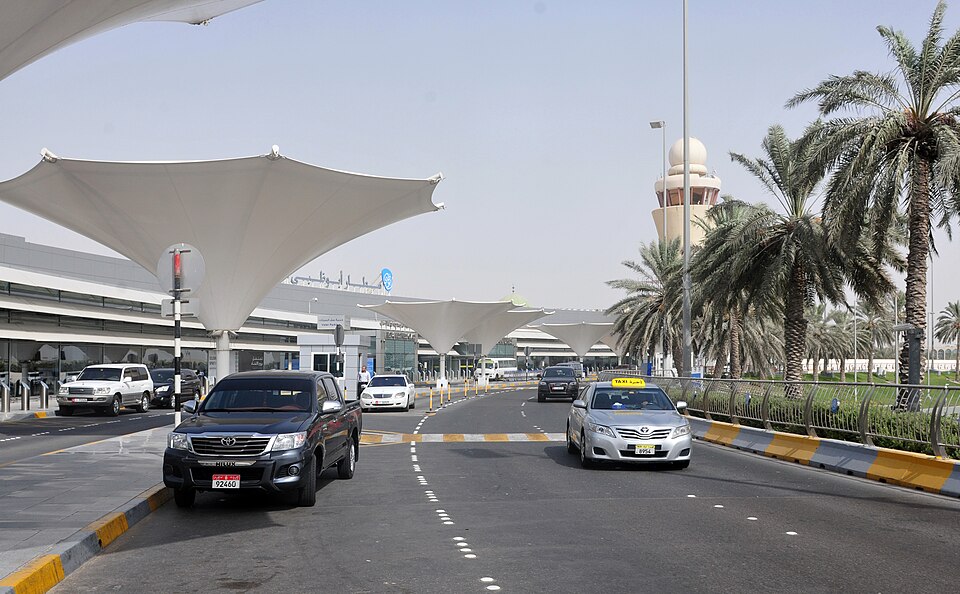 Abu Dhabi — local market for B2B and wholesale portals