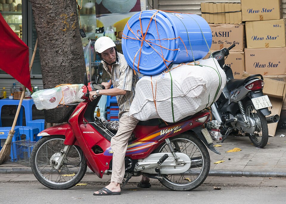 Hanoi — local market for B2B and wholesale portals