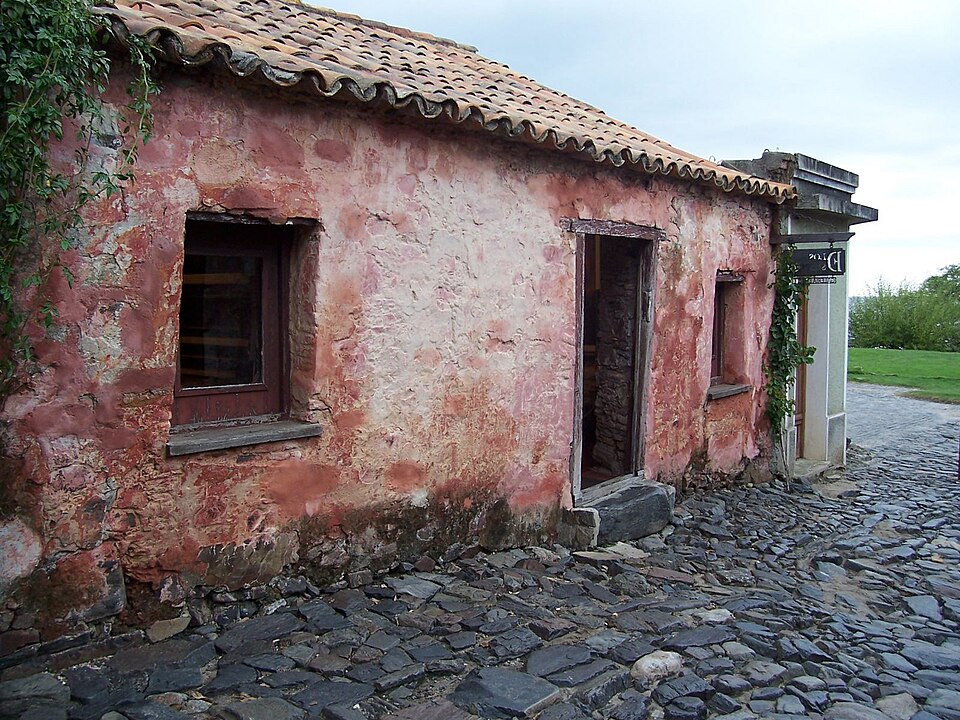 Colonia del Sacramento — mobile commerce apps for local businesses