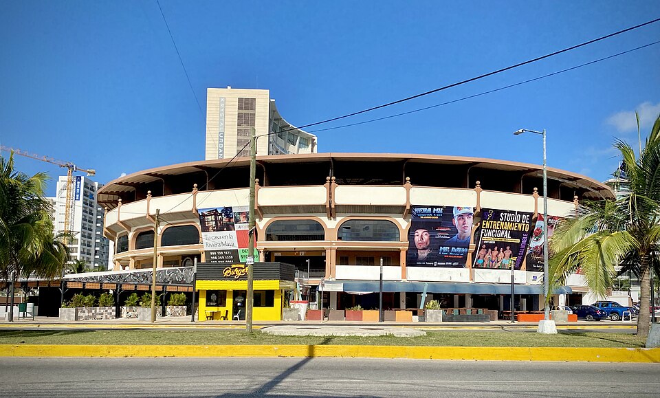 Cancún — local market for manufacturer and distributor portals