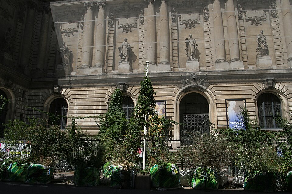 Nantes — international and multi-region stores for local businesses