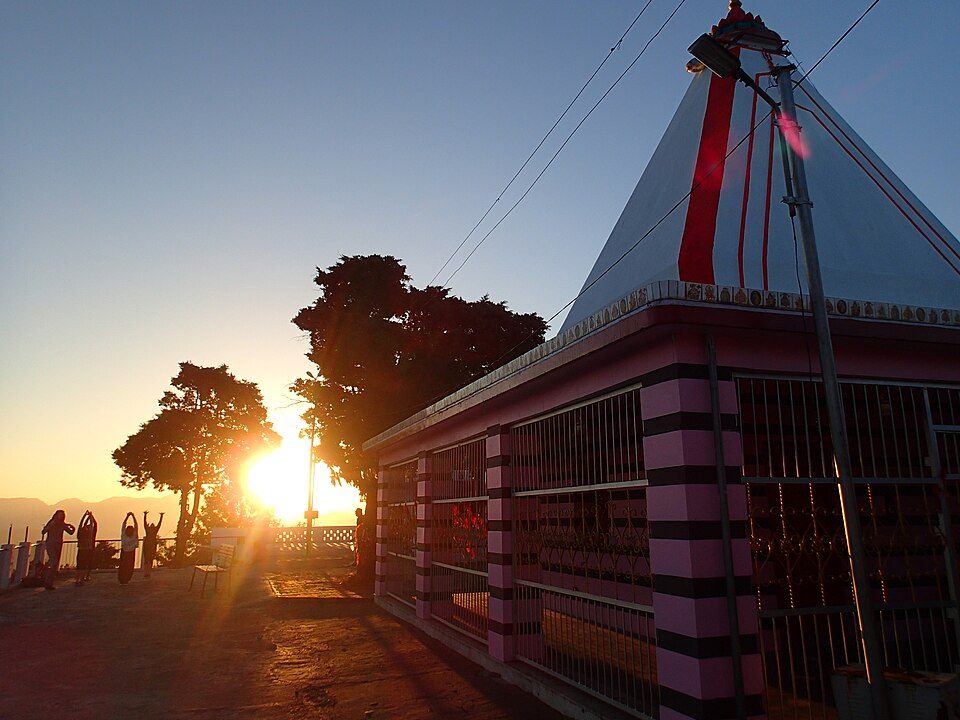 Rishikesh — local market for mobile commerce apps