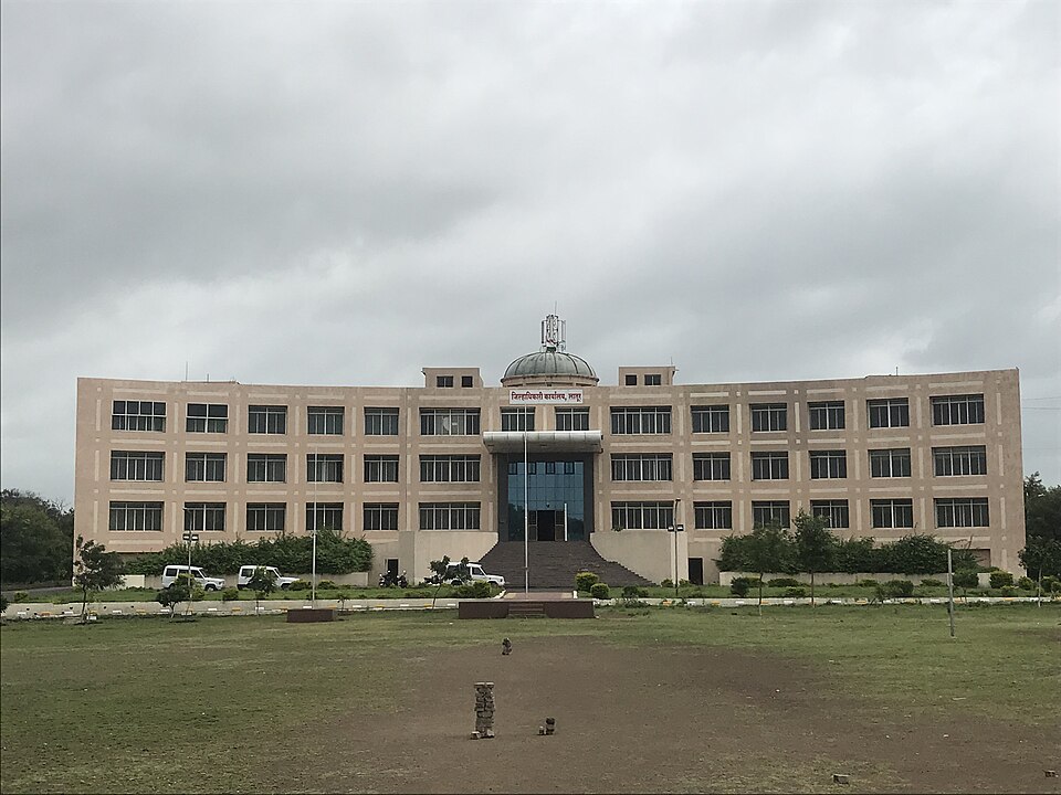 Latur — manufacturer and distributor portals for local businesses