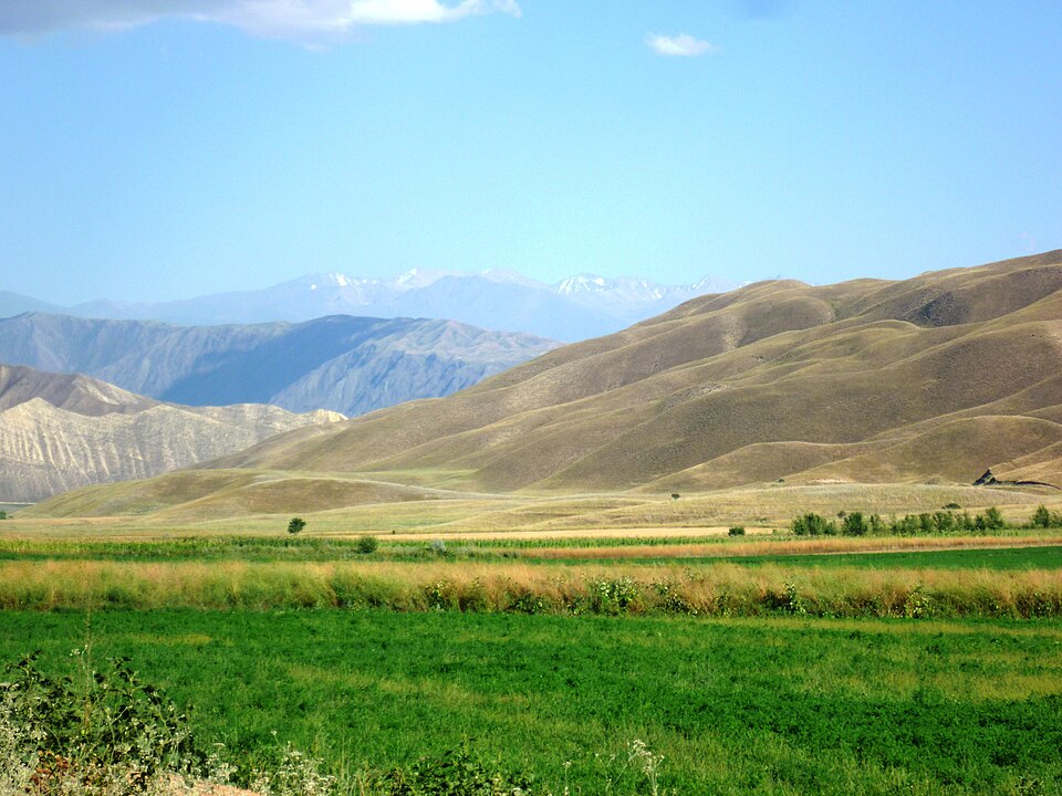 Kyrgyzstan — local market for B2B and wholesale portals