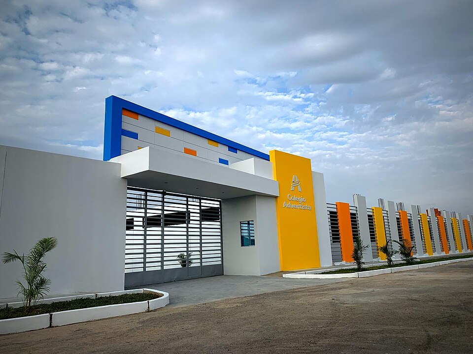Piura — manufacturer and distributor portals for local businesses